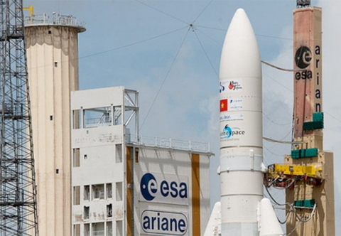 Tổng hợp sự kiện VINASAT 2 cắm mốc chủ quyền quốc gia trên quỹ đạo